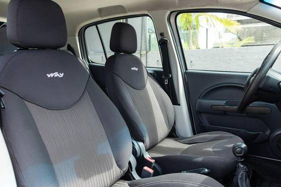 FIAT UNO 1.0 EVO WAY 8V FLEX 4P MANUAL FIAT UNO 1.0 EVO WAY 8V FLEX 4P MANUAL